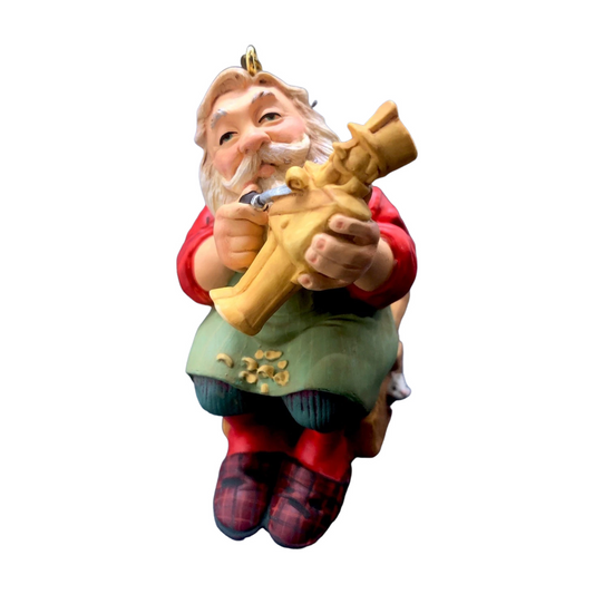 2001 Carving Santa Hallmark Ornament (Santa Claus) QX8265 Image1