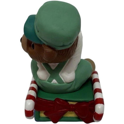 2001 Child's Fourth Christmas Hallmark Ornament (Child's Age Collection) QXG4532