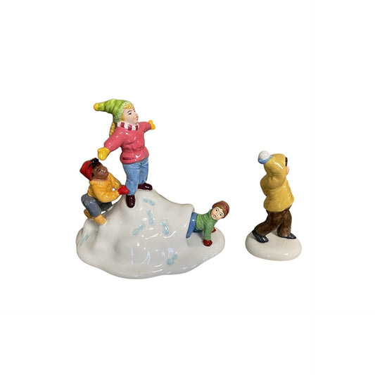 2001 Fun in the Snow Set of 2 – The Original Snow Village Department 56 #55125 Image1