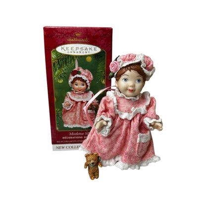 2001 Mistletoe Miss Hallmark Ornament (Mistletoe Miss) QX8092 Image3