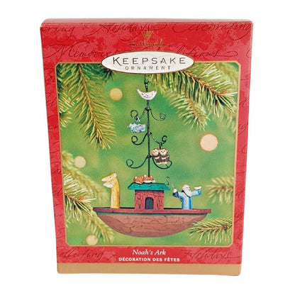 2001 Noah's Ark Hallmark Ornament (Noah's Ark) QX2835