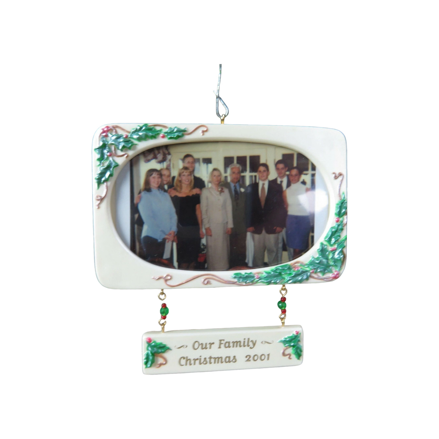 2001 Our Family Hallmark Ornament (Photo Holder) QX8995 Image1