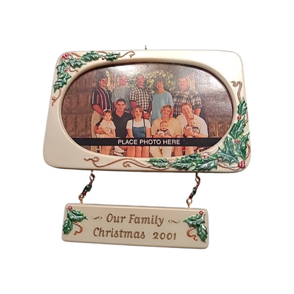 2001 Our Family Hallmark Ornament (Photo Holder) QX8995 Image3
