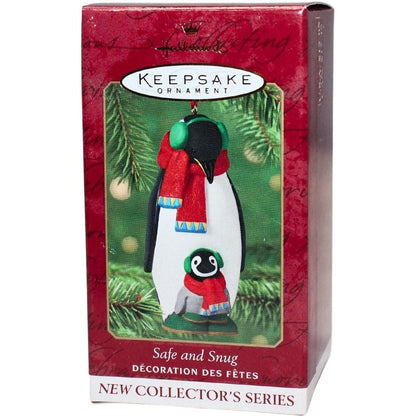 2001 Safe and Snug Hallmark Ornament (Safe and Snug) QX8342