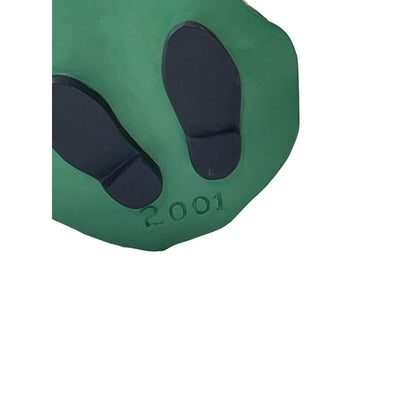 2001 Santa Cneaks a Sweet Hallmark Ornament (Cooking for Christmas) QX8862