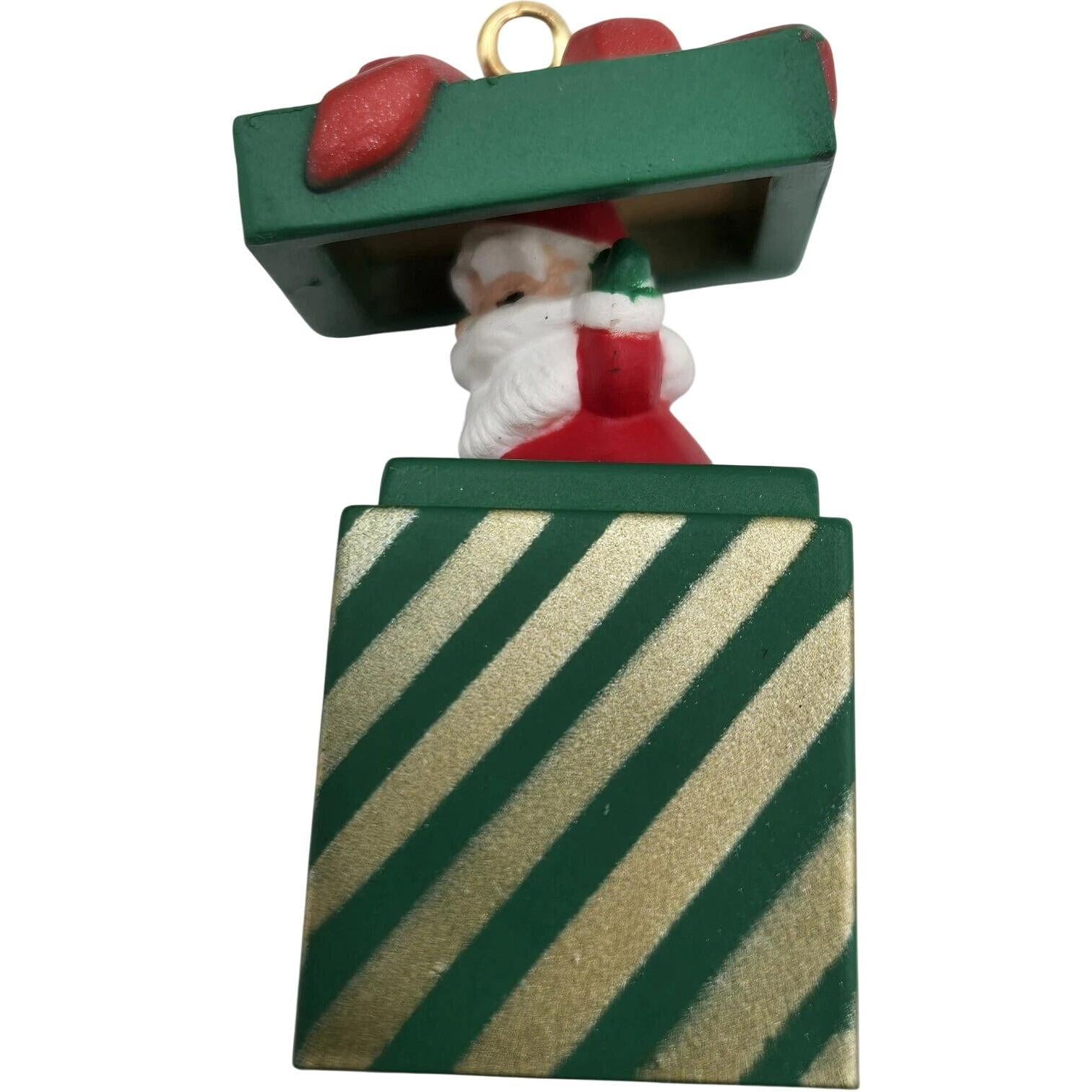 2001 Santa-in-a-Box Hallmark Ornament (Santa Claus) QXM5355