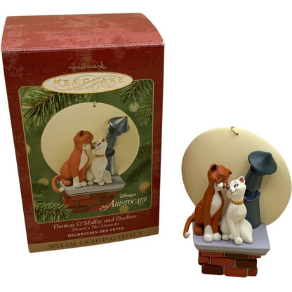 2001 Thomas O'Malley and Duchess Hallmark Ornament (The Aristocats) QXD4175