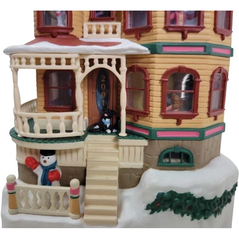 2001 Up on the Housetop Hallmark Ornament (Up on the Housetop) QLX7575