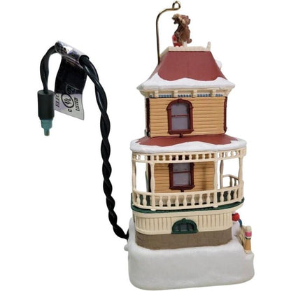 2001 Up on the Housetop Hallmark Ornament (Up on the Housetop) QLX7575