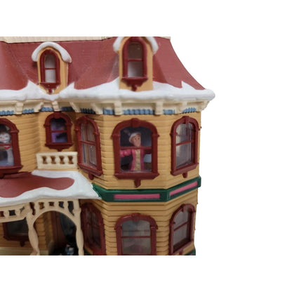 2001 Up on the Housetop Hallmark Ornament (Up on the Housetop) QLX7575