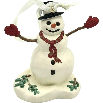 2001 Victorian Christmas Hallmark Ornament (Thomas Kinkade) QX8292