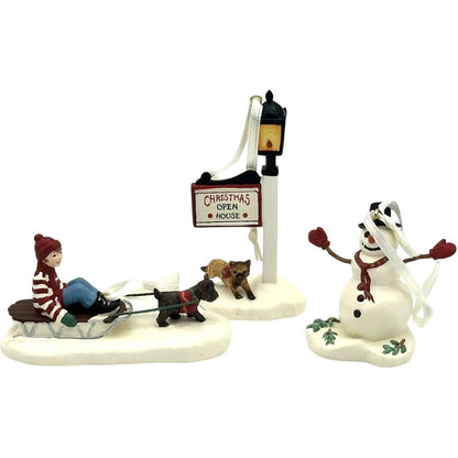 2001 Victorian Christmas Hallmark Ornament (Thomas Kinkade) QX8292