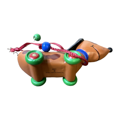 2001 Waggles Hallmark Ornament (Wooden Pull Toys) QX8945 Image7
