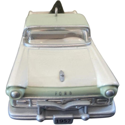 2002 1957 Ford Ranchero Hallmark Ornament (All-American Trucks) QX8066