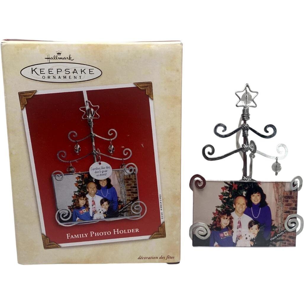 2002 Family Photo Holder Hallmark Ornament (Photo Holder) QX8693