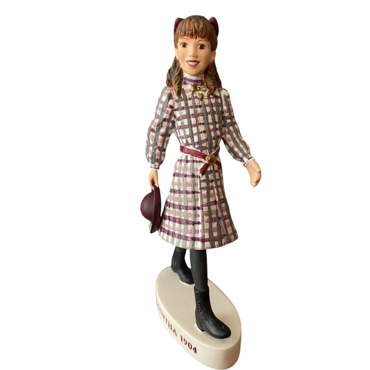2002 Hallmark Ornament (1904) Samantha Hallmark Ornament (The American Girls Collection) 1ACG3571