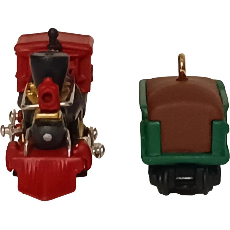 2002 Steam Locomotive & Tender Hallmark Ornament (Lionel) QXM4366