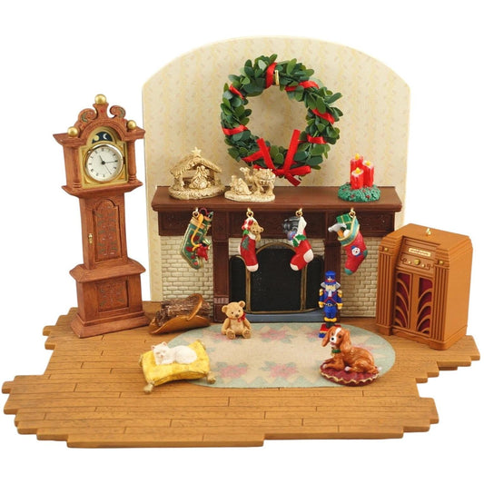 2002 The Family Room Hallmark Ornament (Santa's Big Night) QXC4566