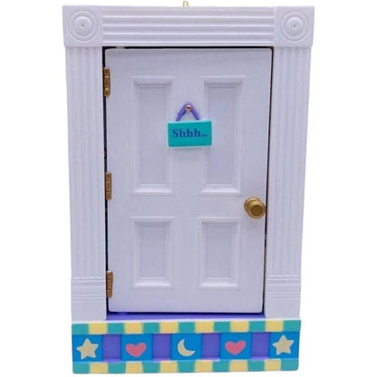 2002 Tucked In Tenderly Hallmark Ornament (Baby) QX2886