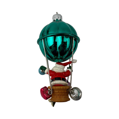 2002 Up, Up, And Away Hallmark Ornament (Santa Claus) QX8466