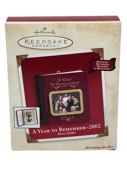 2002 A Year to Remember 2002 Hallmark Ornament (Photo Holder) QX2813