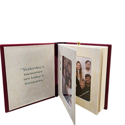 2002 A Year to Remember 2002 Hallmark Ornament (Photo Holder) QX2813