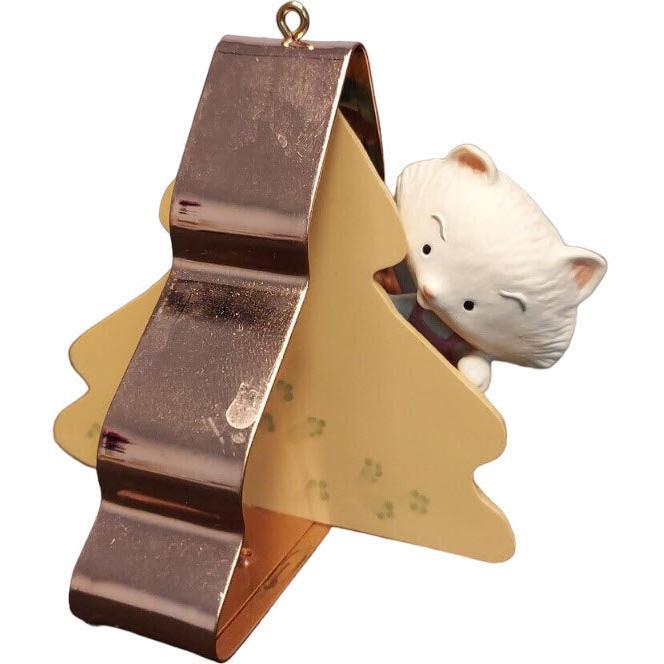 2002 Baking Hallmark Ornament (Kitchen & Baking) QX6956