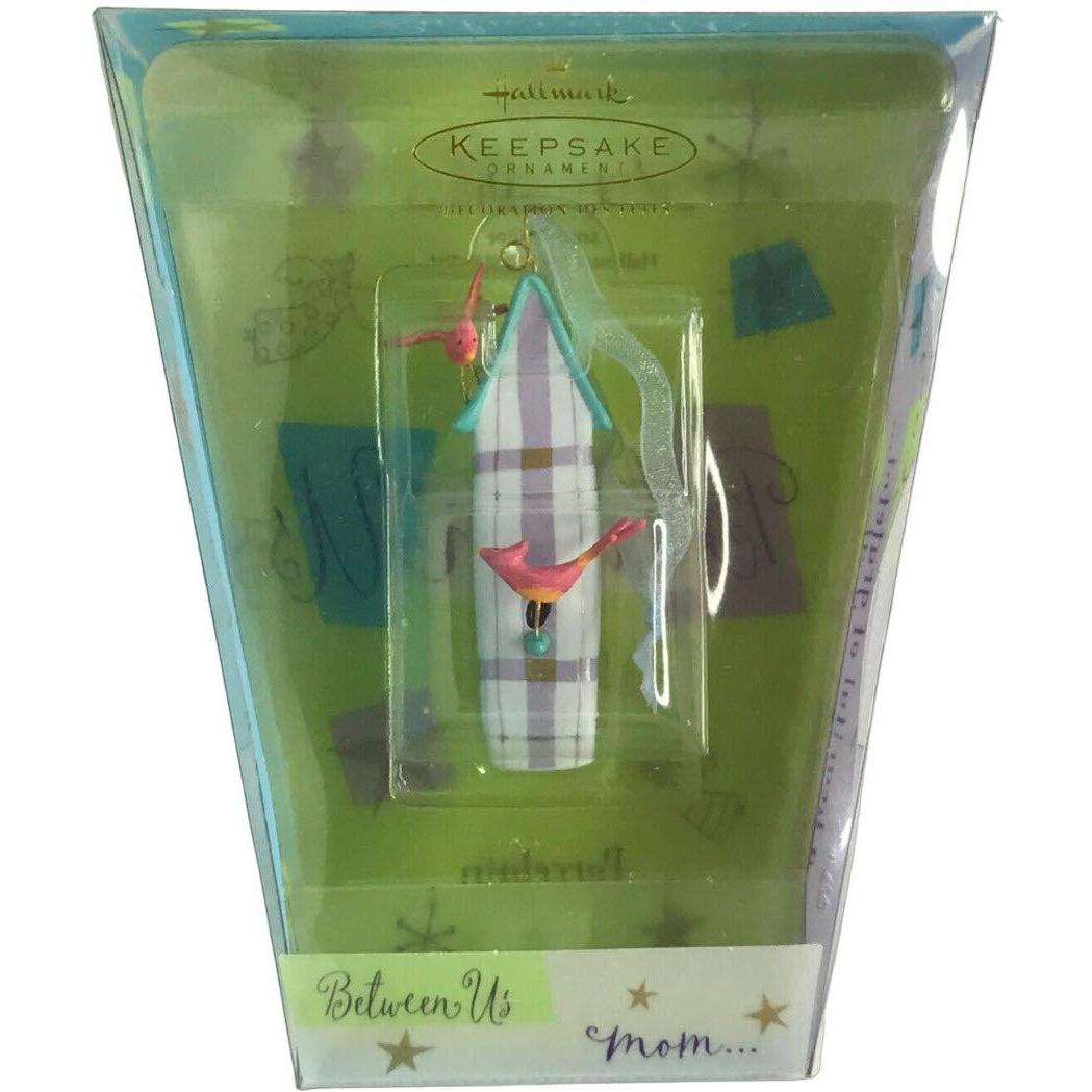 2002 Between Us Mom Hallmark Ornament (Family) QP1542