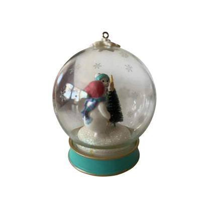 2002 Cool Friends Hallmark Ornament (Snowman) QX8706 Image4