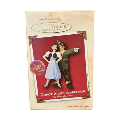 2002 Dorothy and Scarecrow Hallmark Ornament (The Wizard of Oz) QX8246 Image2
