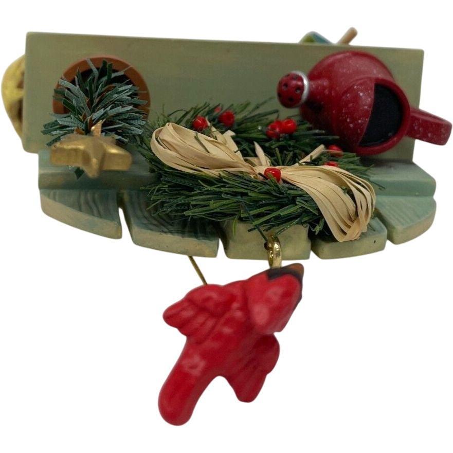 2002 Gardener's Christmas Corner Hallmark Ornament (Garden) QX2866
