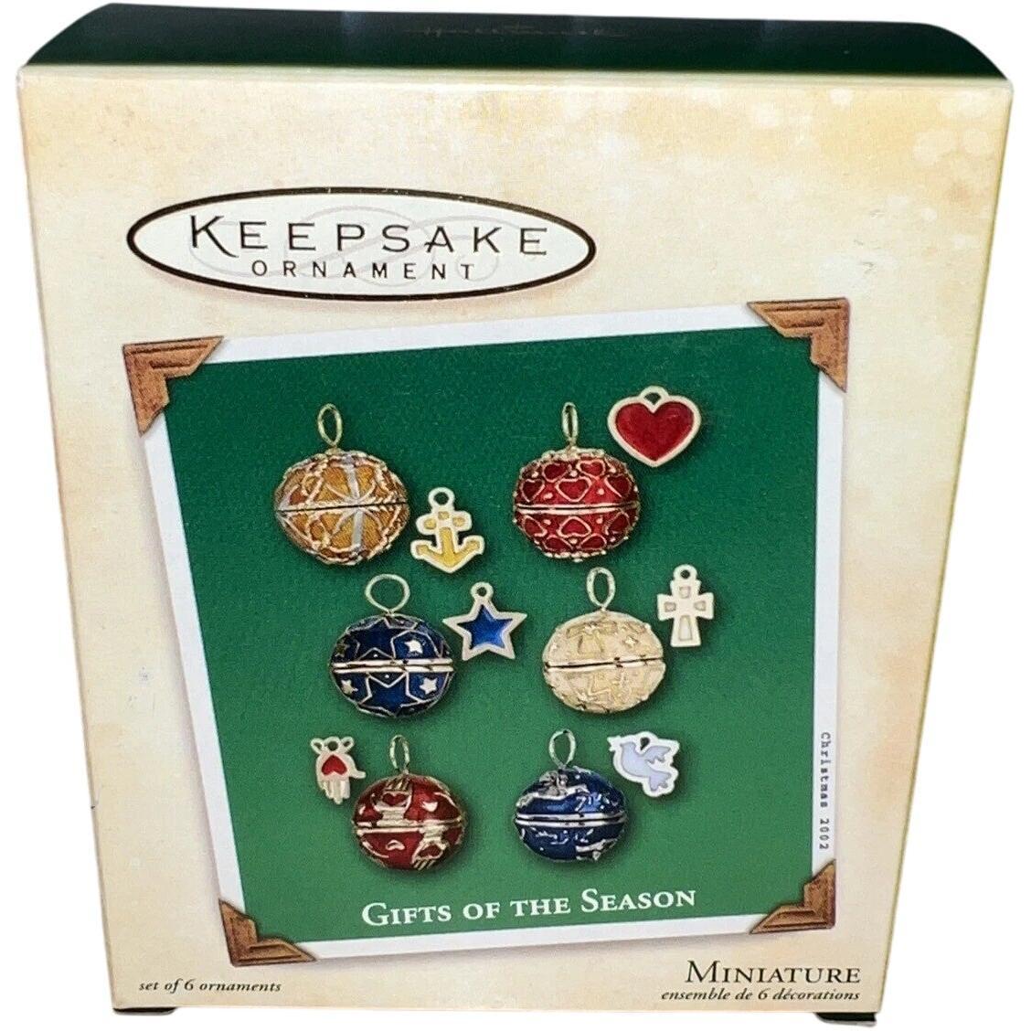 2002 Gifts of the Season Hallmark Ornament (Ball) QXM4576