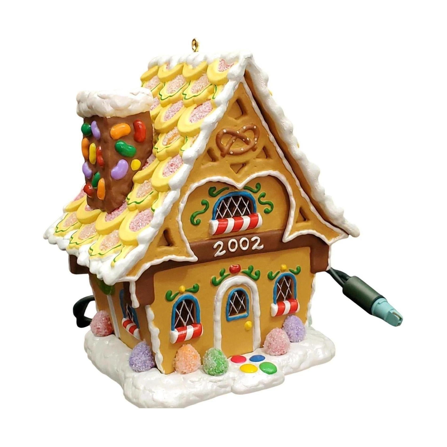2002 Gingerbread Cottage Hallmark Ornament (Gingerbread) QLX7683 Image3