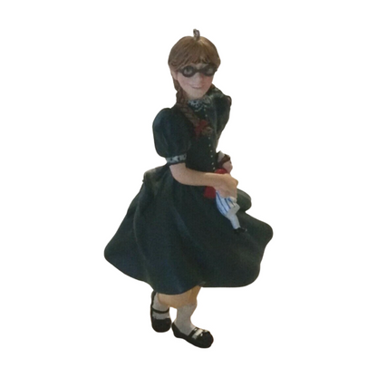 2002 Hallmark Ornament (1944) Molly an American Girl Hallmark Ornament (The American Girls Collection) QAC6409 Image5