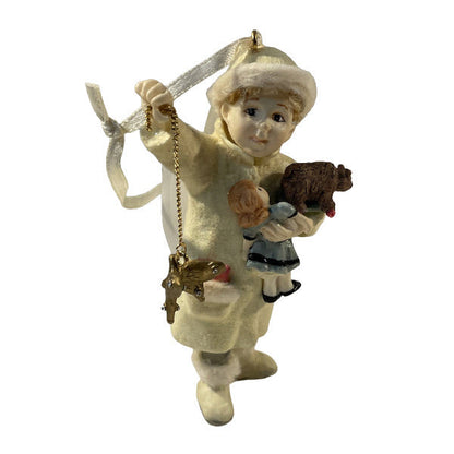 2002 Joyous Angel Hallmark Ornament (Memories of Christmas) QP1433