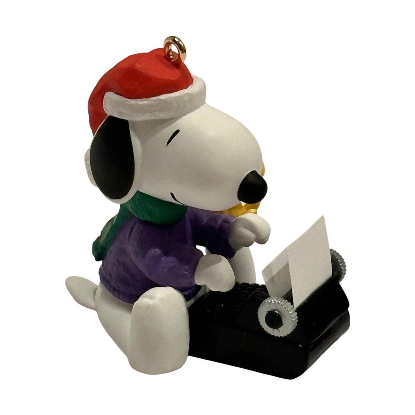 2002 Literary Ace Hallmark Ornament (Spotlight on Snoopy) QX8043 Image3