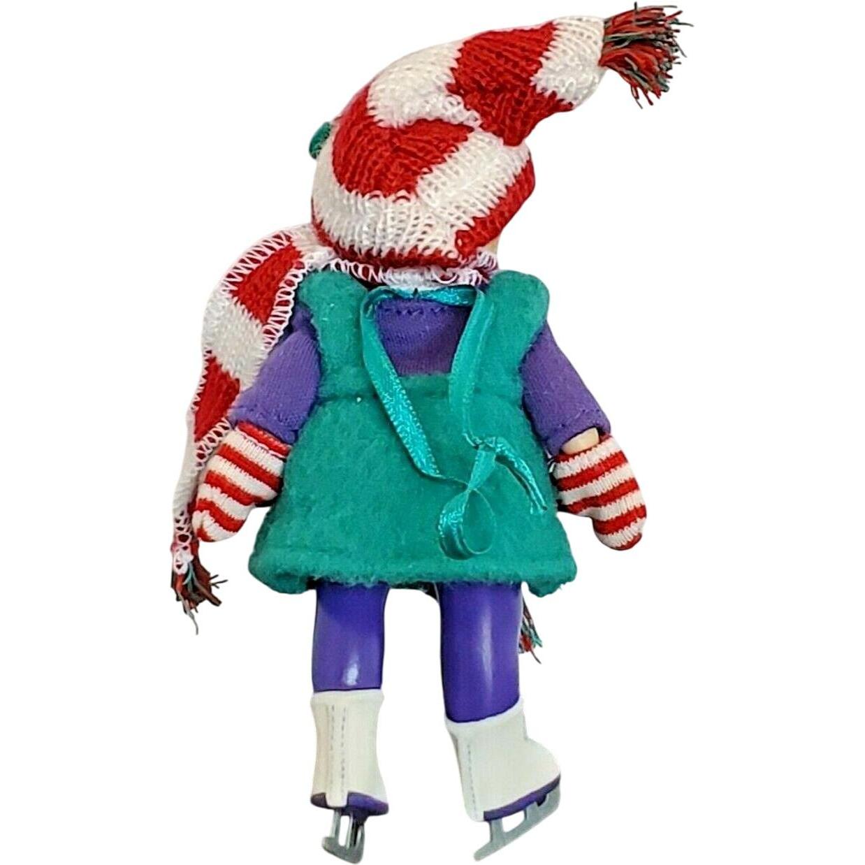 2002 Mistletoe Miss Hallmark Ornament (Mistletoe Miss) QX8113