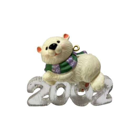 2002 Polar Bear (Merry Miniatures) Hallmark Ornament QMM7086 Image1