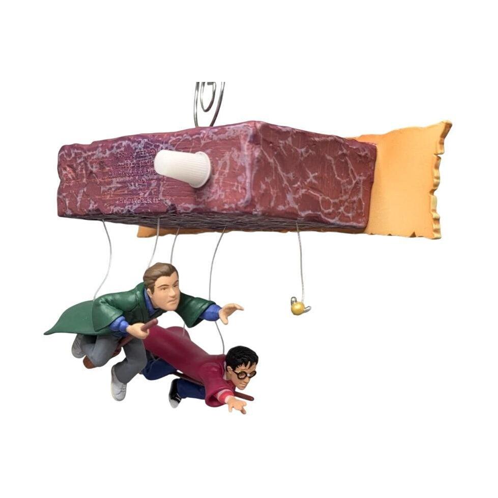 2002 Quidditch Season Hallmark Ornament (Harry Potter) QXI8656 Image5