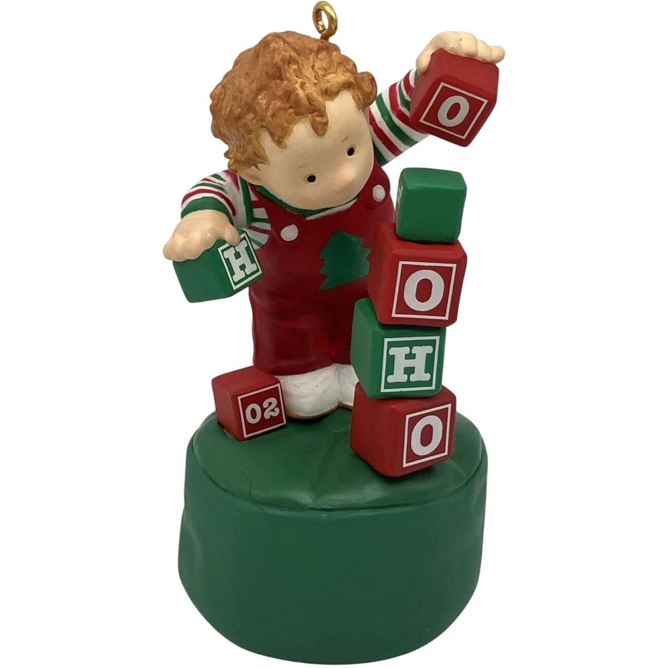 2002 Teetering Toddler Hallmark Ornament (Family) QX8916