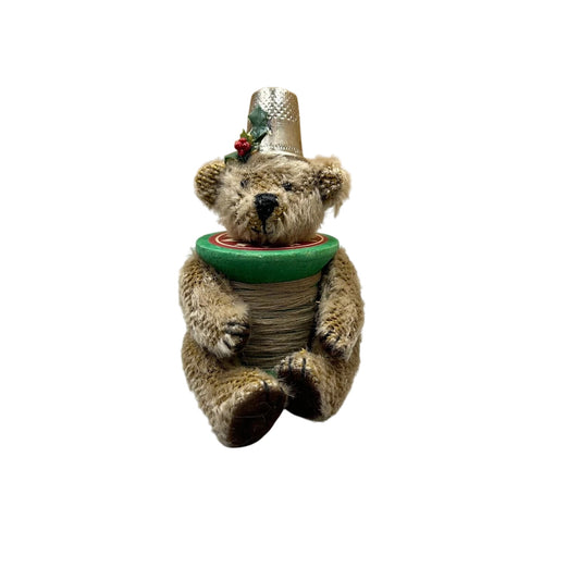 2002 Threadbear Hallmark Ornament (Teddy Bear) QX2916 Image1