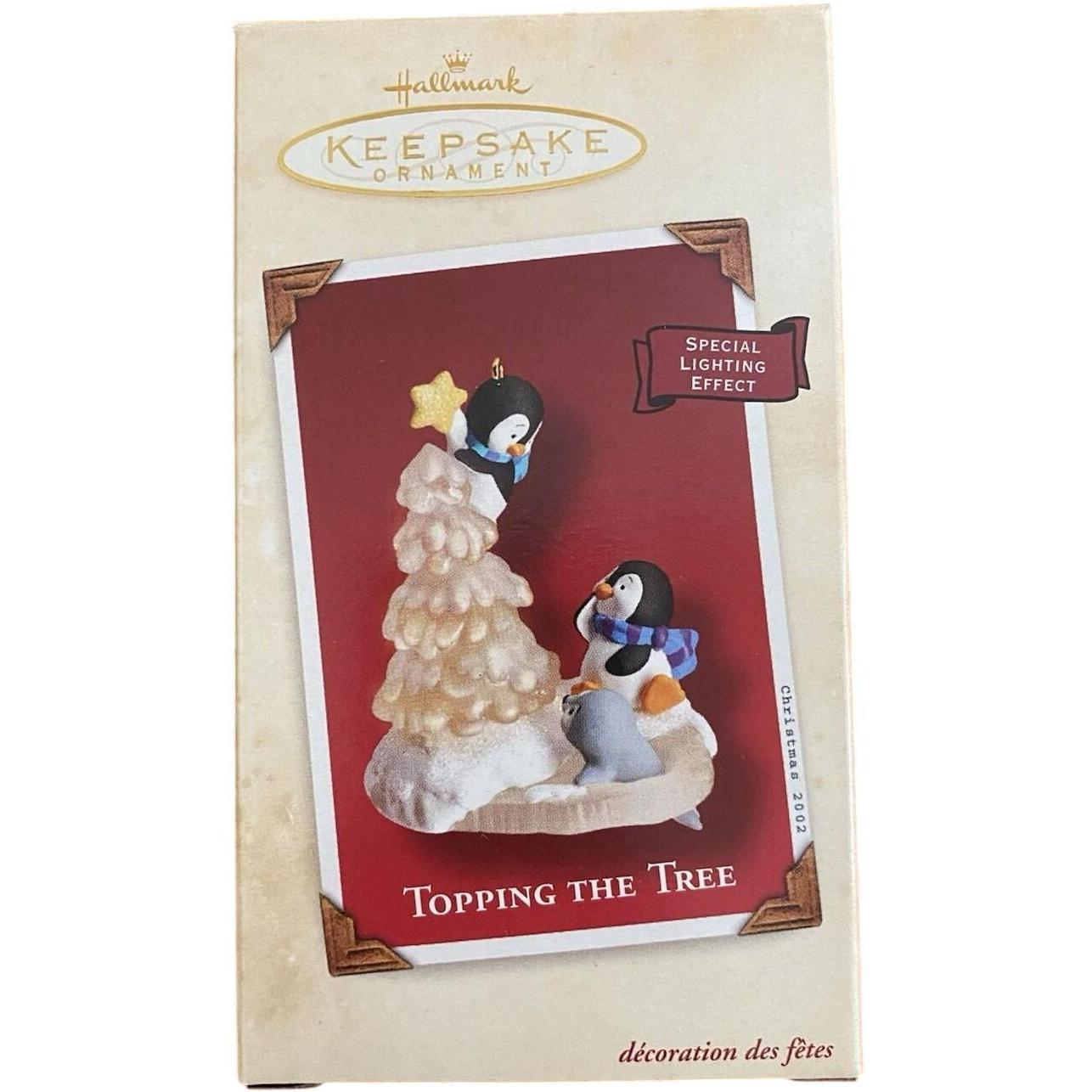 2002 Topping the Tree Hallmark Ornament (Kris' Penguins) QX6953
