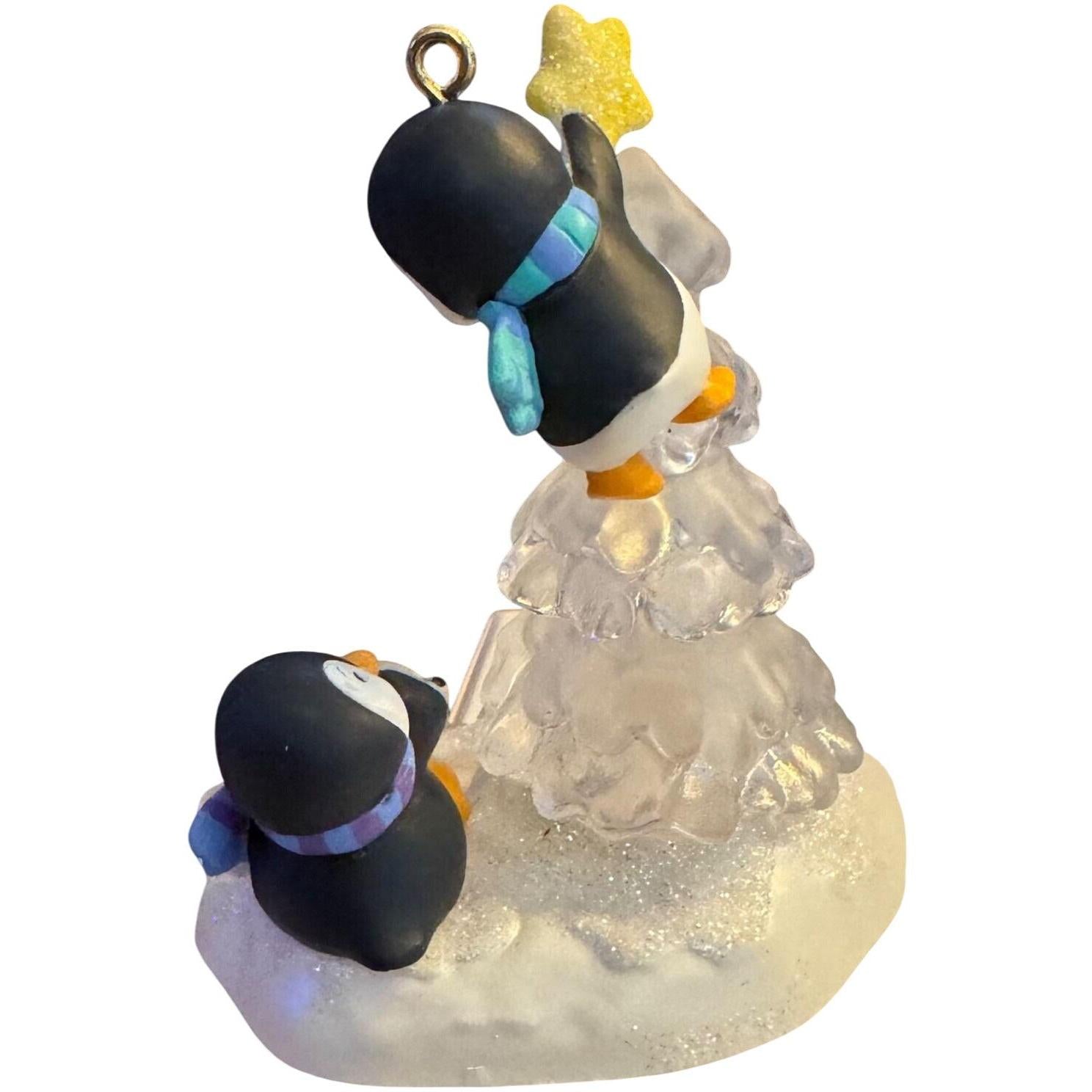 2002 Topping the Tree Hallmark Ornament (Kris' Penguins) QX6953