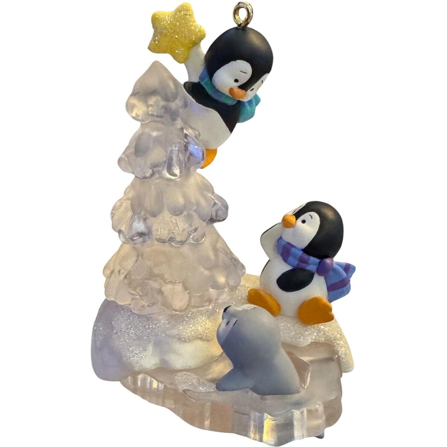 2002 Topping the Tree Hallmark Ornament (Kris' Penguins) QX6953