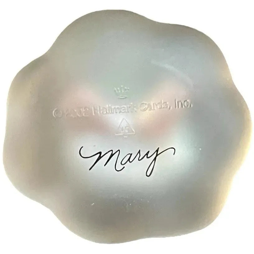 2002 Willow Hallmark Ornament (Mary's Angels) QX8013