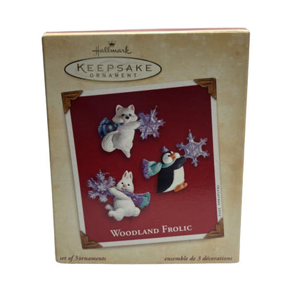 2002 Woodland Frolic Hallmark Ornament (Animal) QX8543