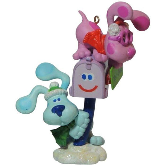 2003 A Blue's Clues Holiday (Blue's Clues)