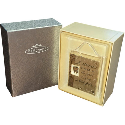 2003 A Mother's Touch Hallmark Ornament (Heart of Motherhood Collection) QP2009