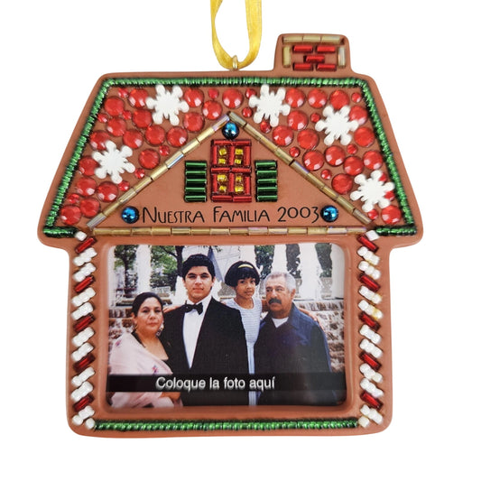 2003 Our Family Hallmark Ornament (Photo Holder) QXG8947