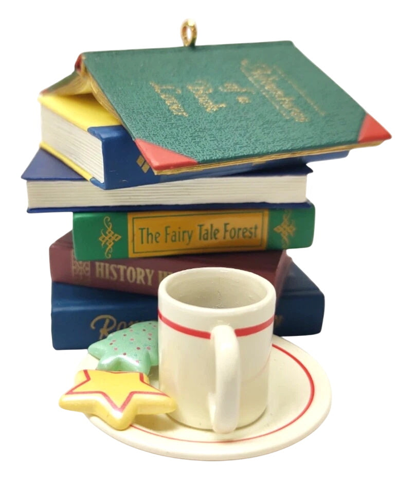 2003 Adventures of A Book Lover Hallmark Ornament (Book) QXG8589
